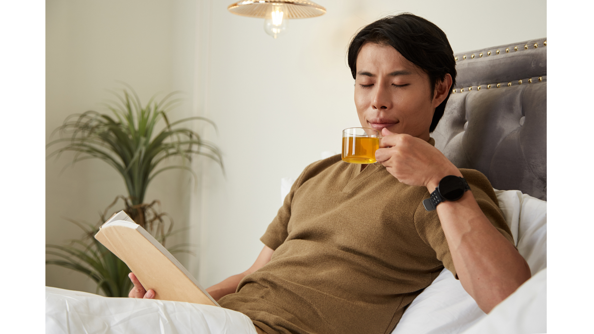 Tea Over Coffee: Sustainable Energy and Wellness for Busy Professionals